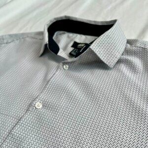 H&M Slim Fit Long Sleeve Button Up